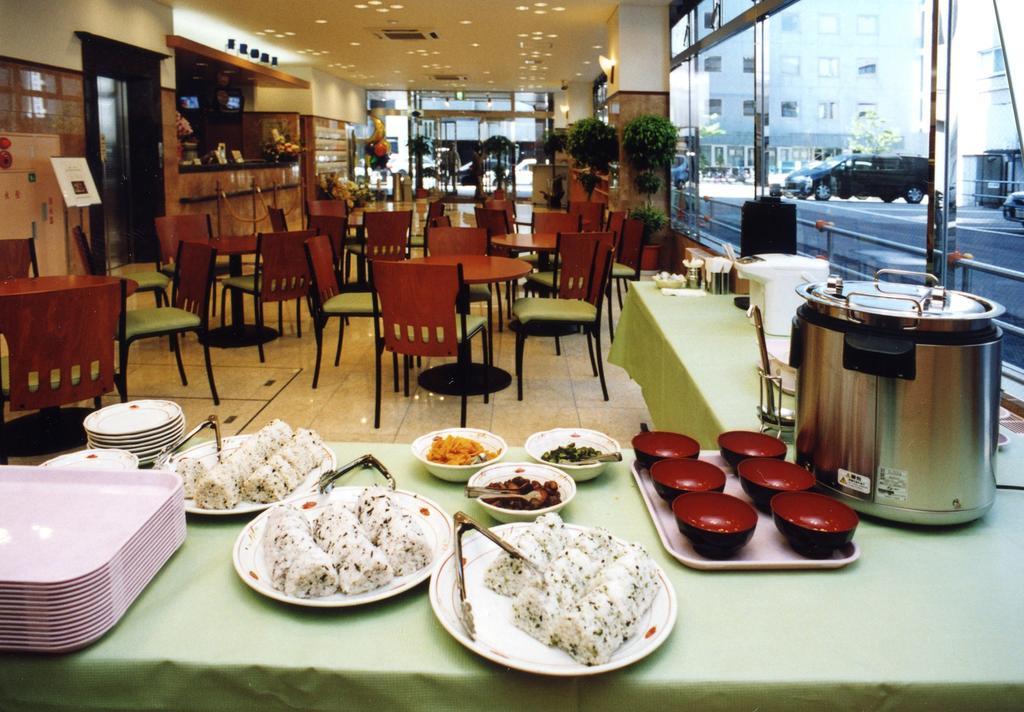 北海道旭川站前一条通东横酒店 外观 照片